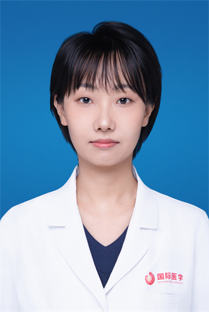 李默